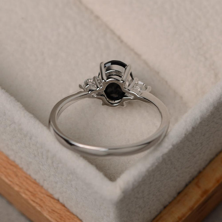 OVAL BLACK SPINEL RING - 925 SILVER - SENSATION Pakistan